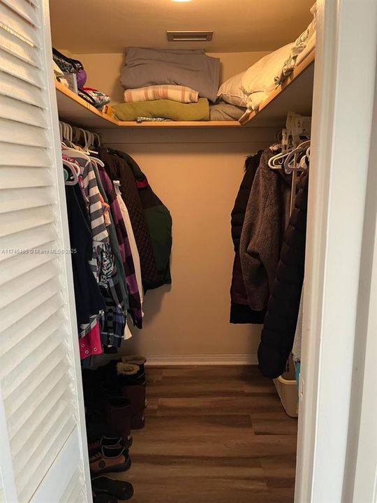 Vendido Recientemente: $150,000 (1 camas, 1 baños, 768 Pies cuadrados)