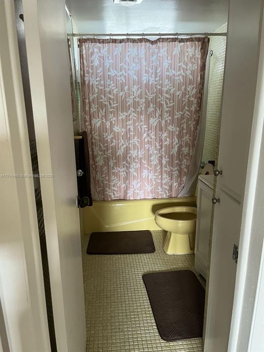 Vendido Recientemente: $150,000 (1 camas, 1 baños, 768 Pies cuadrados)