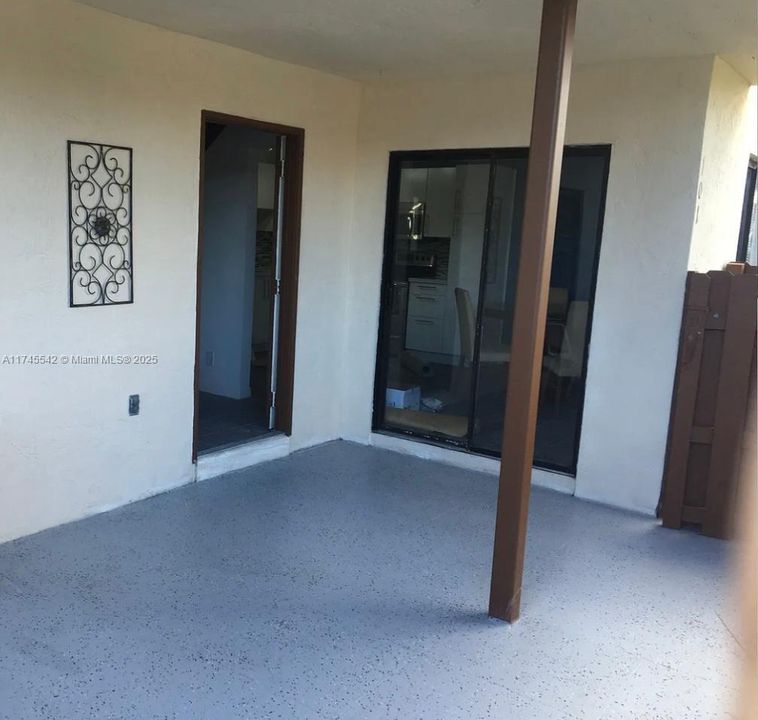 For Sale: $289,900 (3 beds, 2 baths, 1403 Square Feet)