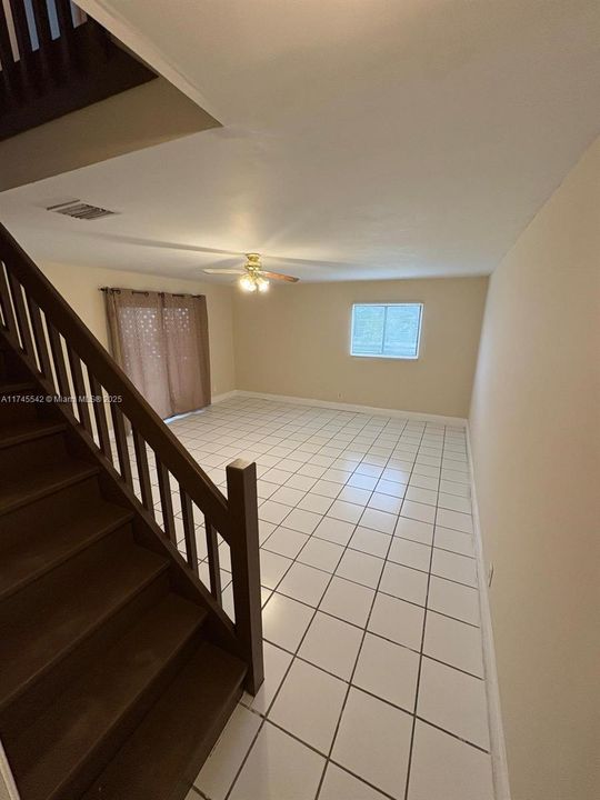 For Sale: $289,900 (3 beds, 2 baths, 1403 Square Feet)