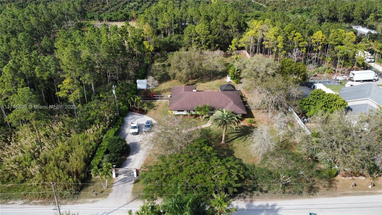 待售: $999,900 (4 贝兹, 2 浴室, 2890 平方英尺)