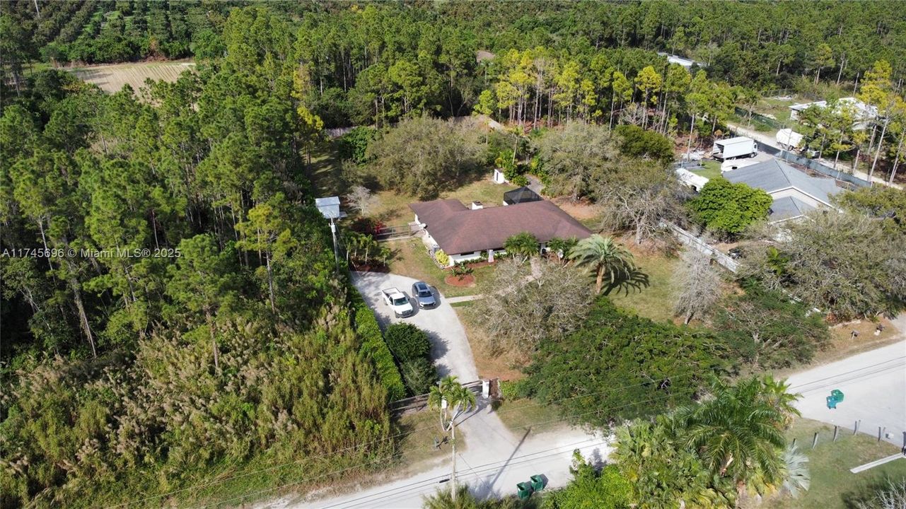 待售: $999,900 (4 贝兹, 2 浴室, 2890 平方英尺)