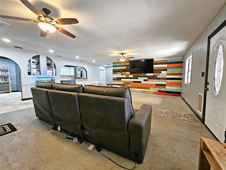 待售: $549,900 (3 贝兹, 2 浴室, 0 平方英尺)