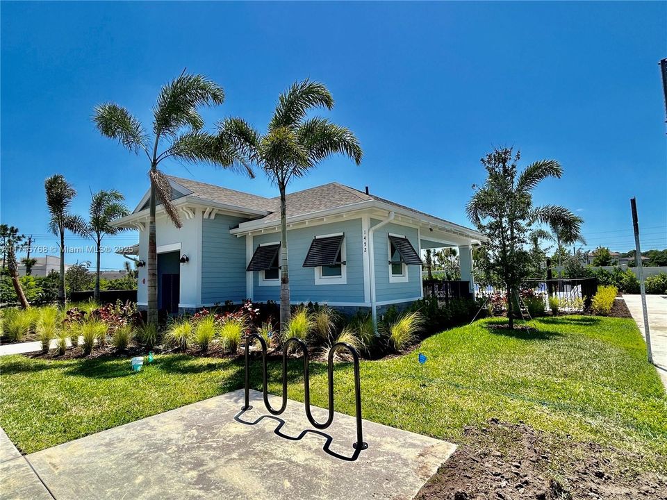 Recently Rented: $3,400 (3 beds, 2 baths, 0 Square Feet)