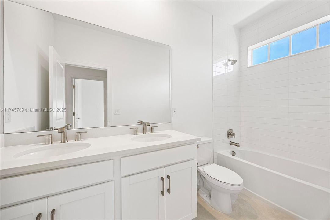 2nd bathroom