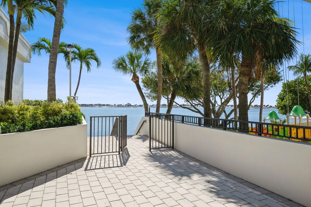 Recently Sold: $1,750 (No Data)