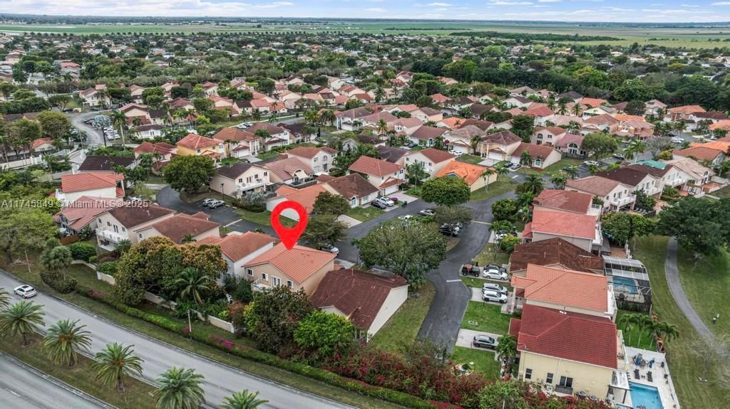 Recently Sold: $650,000 (4 beds, 2 baths, 2885 Square Feet)