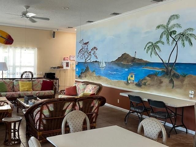 Active social Clubhouse