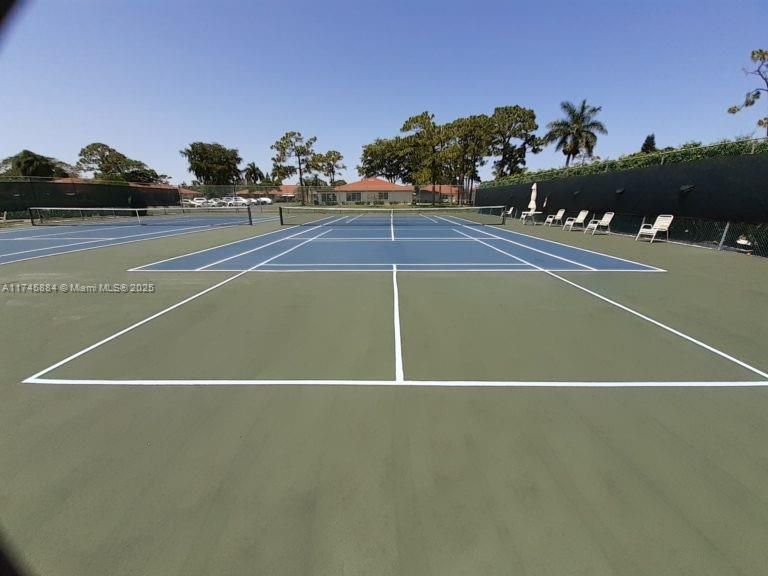 Pickleball Courts