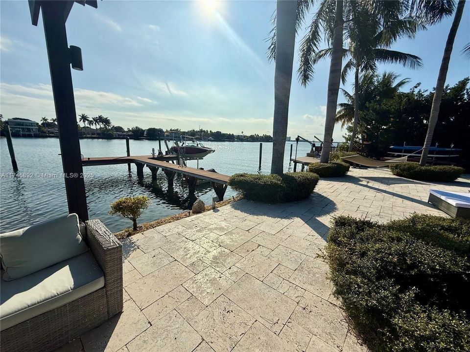 For Sale: $7,500,000 (4 beds, 3 baths, 3625 Square Feet)