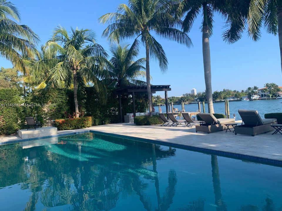 For Sale: $7,500,000 (4 beds, 3 baths, 3625 Square Feet)