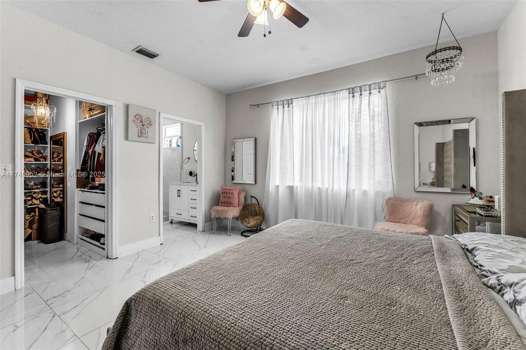 Recently Sold: $600,000 (3 beds, 2 baths, 1668 Square Feet)