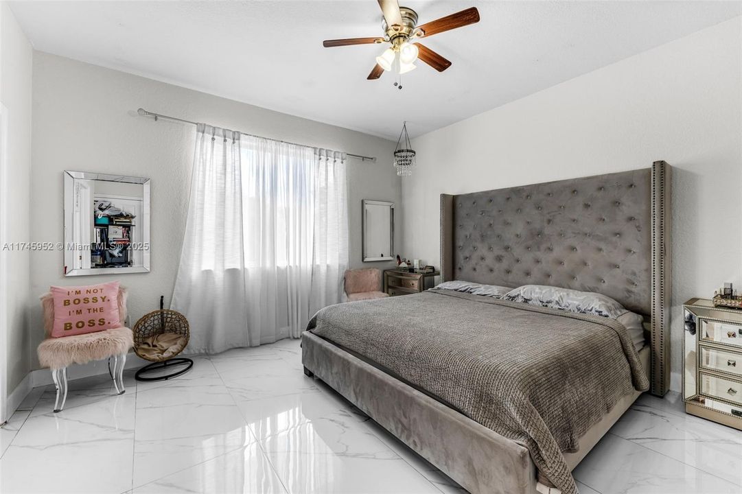 Recently Sold: $600,000 (3 beds, 2 baths, 1668 Square Feet)