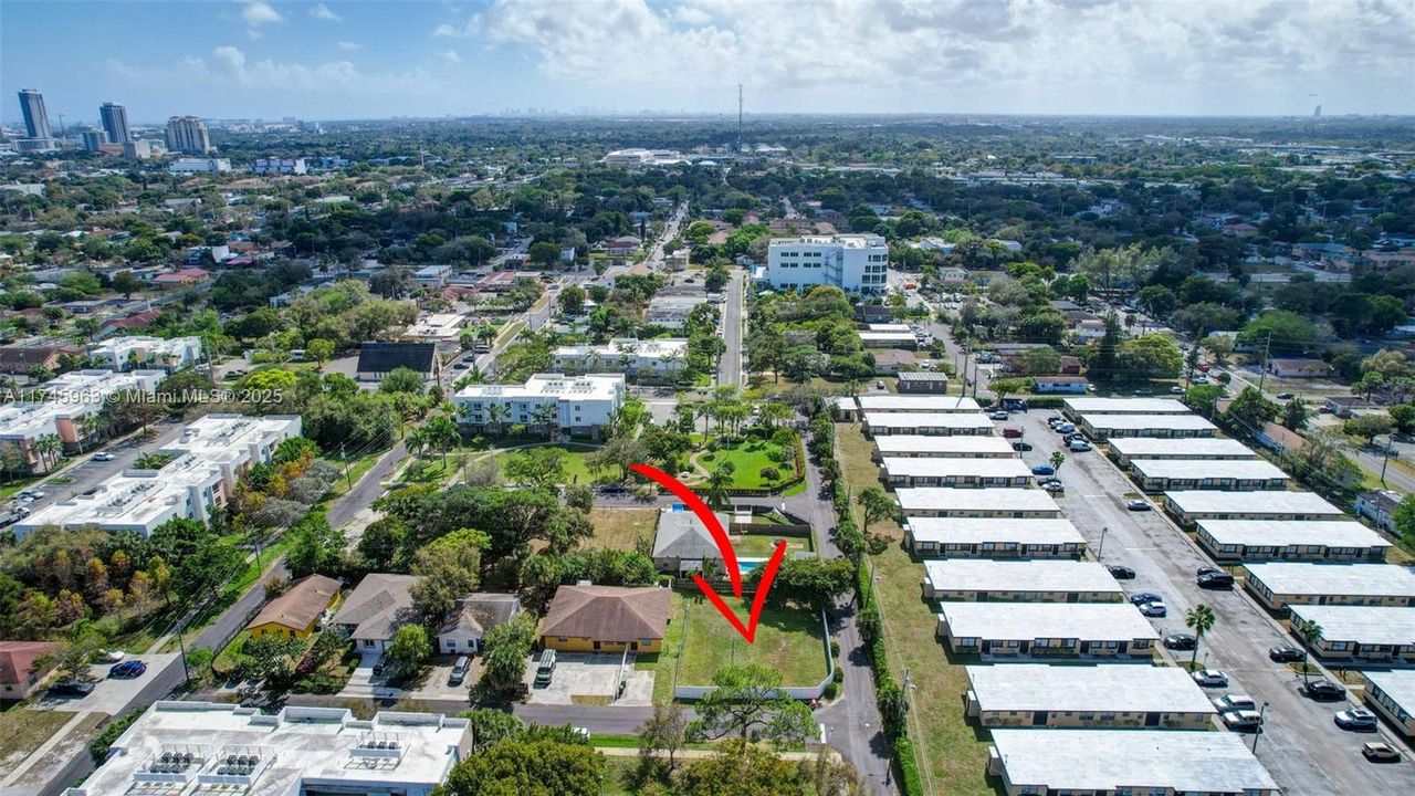 最近售出: $69,999 (0.05 acres)