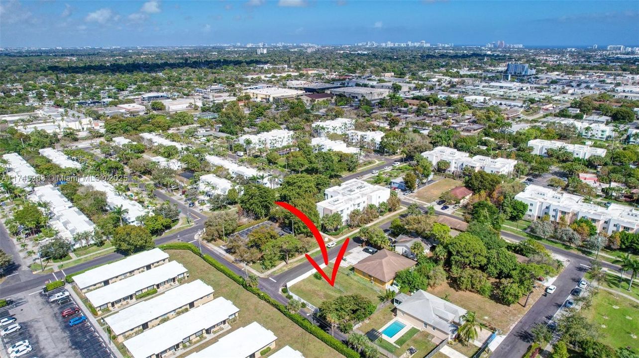 最近售出: $69,999 (0.05 acres)