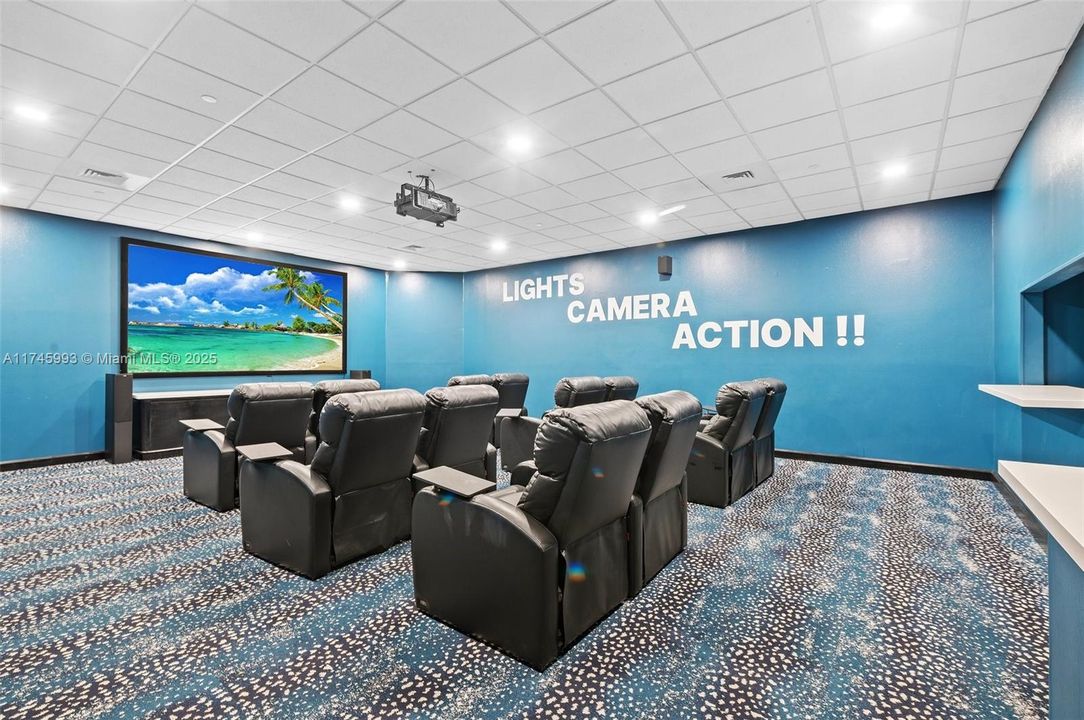 Recently Rented: $6,900 (2 beds, 2 baths, 2020 Square Feet)