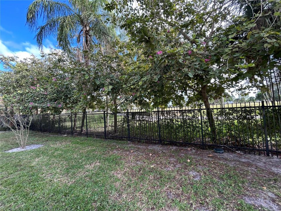 Vendido Recientemente: $119,900 (1 camas, 1 baños, 775 Pies cuadrados)