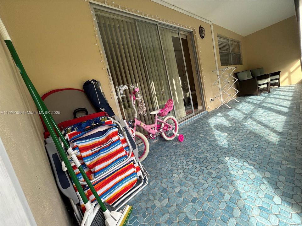 Vendido Recientemente: $119,900 (1 camas, 1 baños, 775 Pies cuadrados)