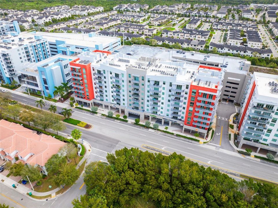 待售: $310,000 (1 贝兹, 1 浴室, 0 平方英尺)