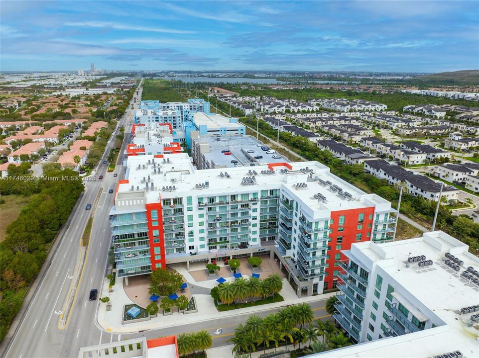 待售: $310,000 (1 贝兹, 1 浴室, 0 平方英尺)