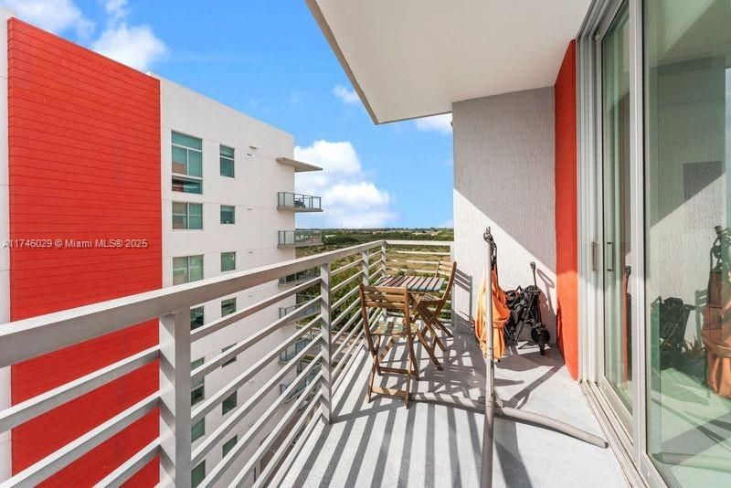 待售: $310,000 (1 贝兹, 1 浴室, 0 平方英尺)