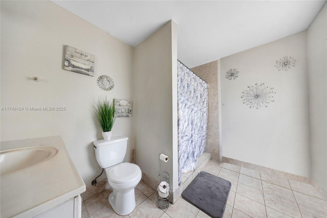 Recently Sold: $849,000 (0 beds, 0 baths, 2819 Square Feet)