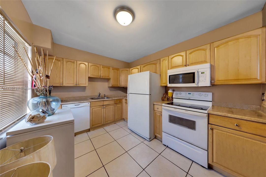 Recently Sold: $849,000 (0 beds, 0 baths, 2819 Square Feet)