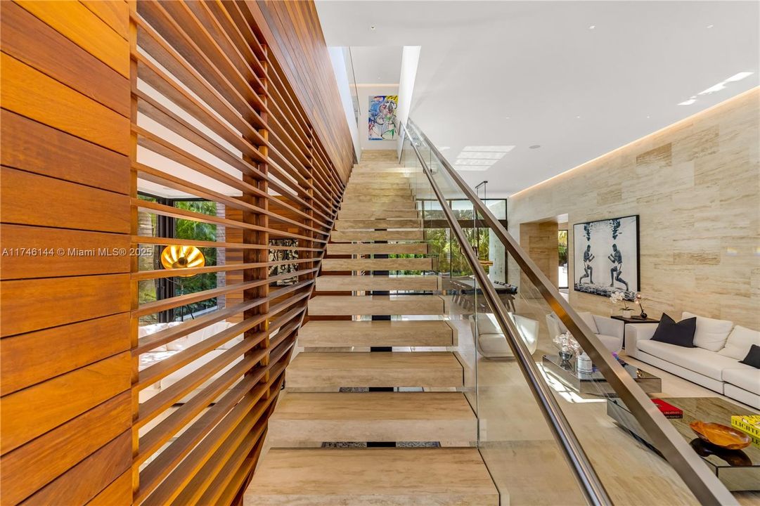 For Sale: $9,875,000 (8 beds, 8 baths, 6529 Square Feet)