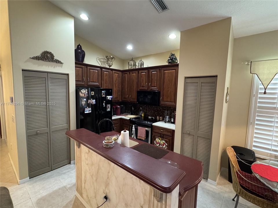 最近租的: $3,300 (3 贝兹, 2 浴室, 1488 平方英尺)