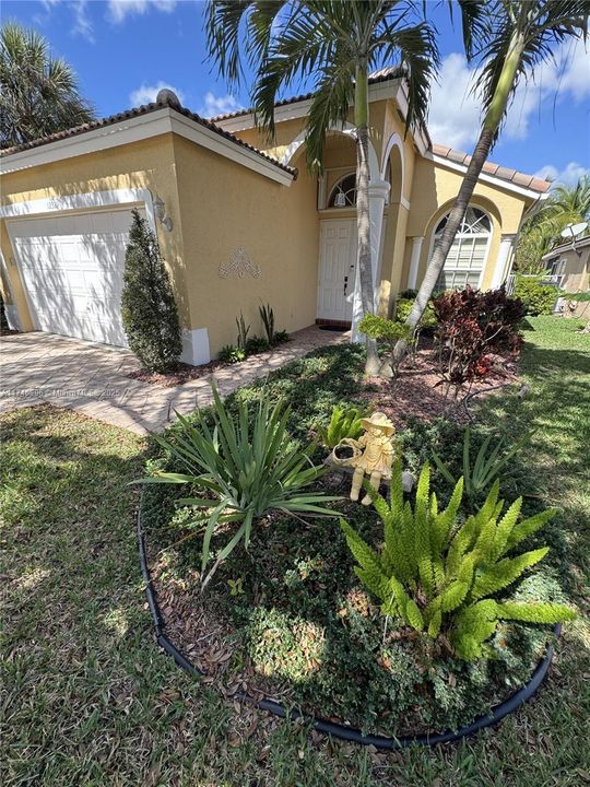 最近租的: $3,300 (3 贝兹, 2 浴室, 1488 平方英尺)