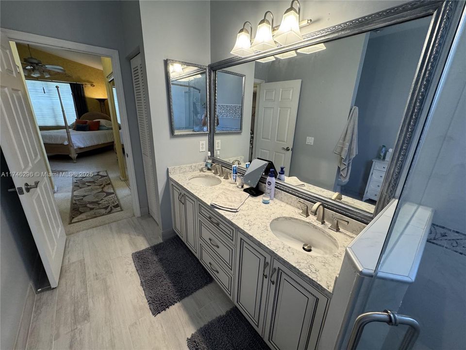 最近租的: $3,300 (3 贝兹, 2 浴室, 1488 平方英尺)