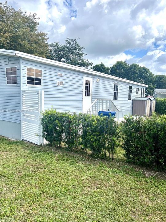 最近租的: $3,100 (4 贝兹, 2 浴室, 1430 平方英尺)