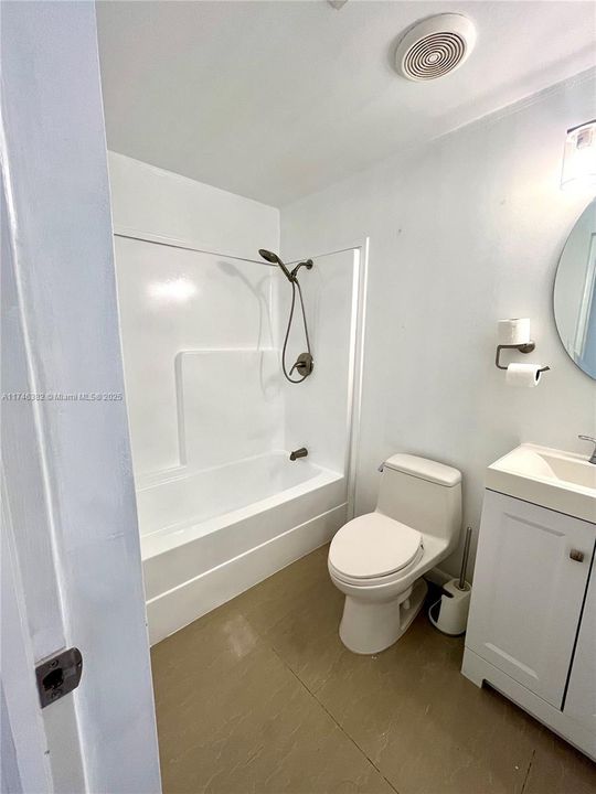 最近租的: $3,100 (4 贝兹, 2 浴室, 1430 平方英尺)