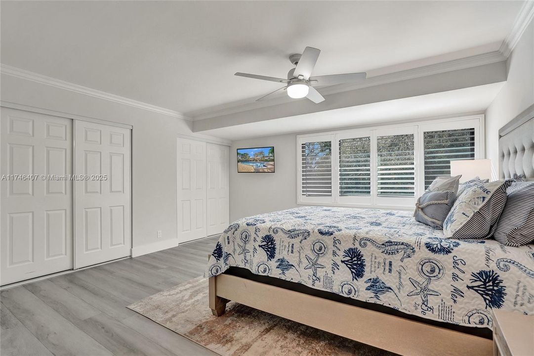 Recently Sold: $435,000 (2 beds, 2 baths, 1228 Square Feet)