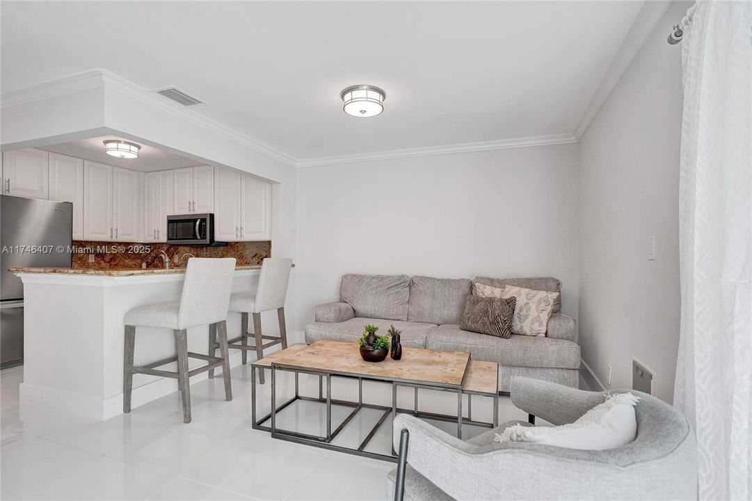 Recently Sold: $435,000 (2 beds, 2 baths, 1228 Square Feet)
