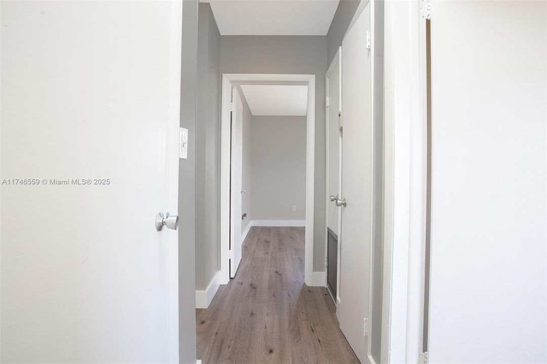 Недавно арендовано: $2,300 (2 спален, 1 ванн, 900 Квадратных фут)