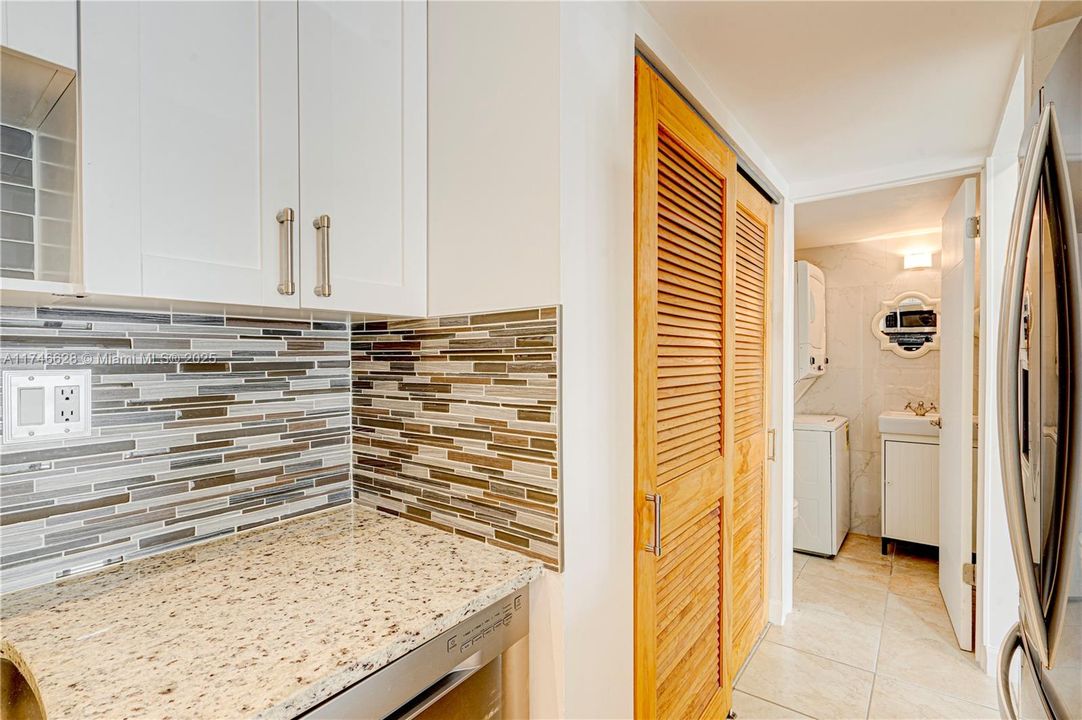 Recientemente alquilado: $4,300 (2 camas, 2 baños, 944 Pies cuadrados)