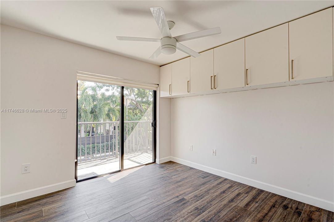 Recientemente alquilado: $4,300 (2 camas, 2 baños, 944 Pies cuadrados)