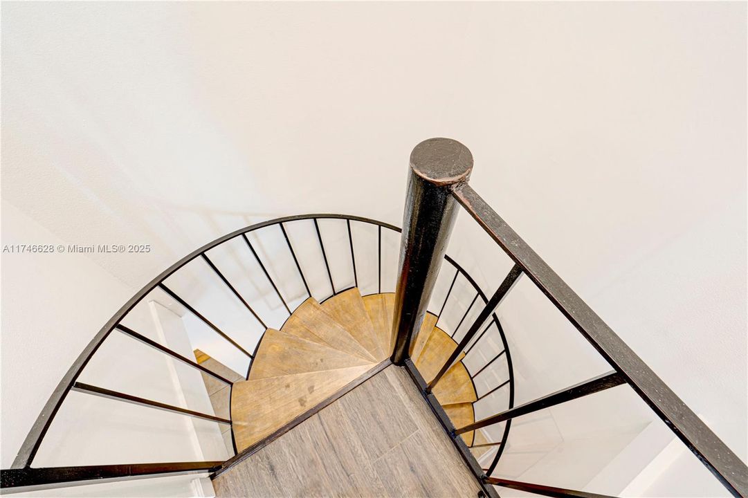 Recientemente alquilado: $4,300 (2 camas, 2 baños, 944 Pies cuadrados)