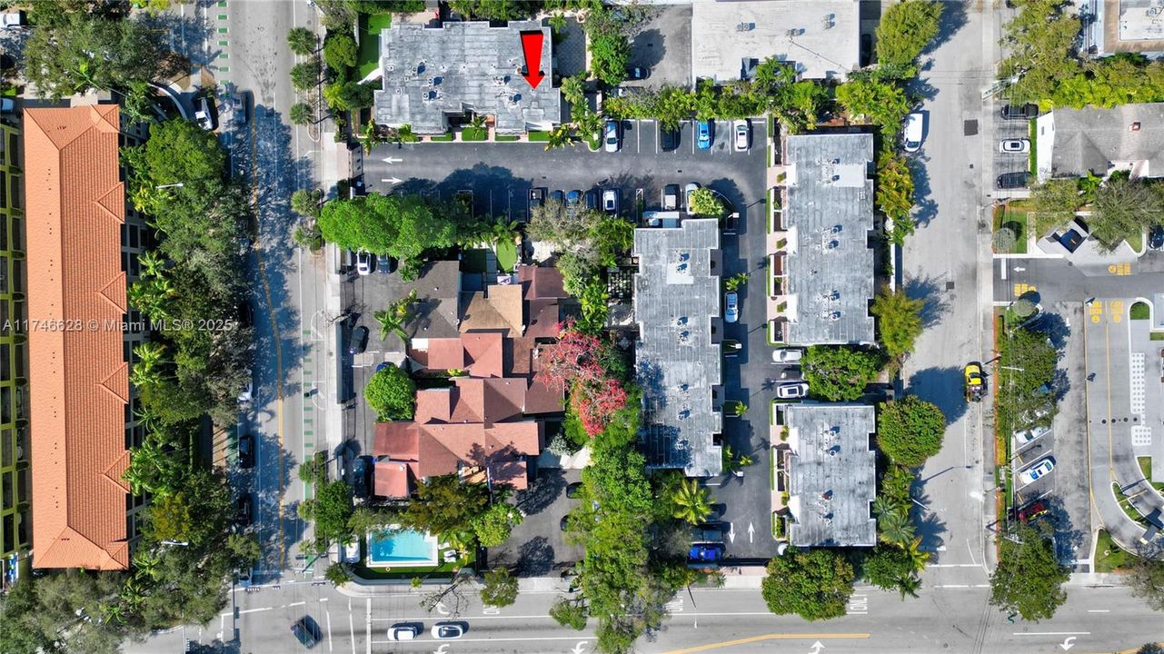 Recientemente alquilado: $4,300 (2 camas, 2 baños, 944 Pies cuadrados)