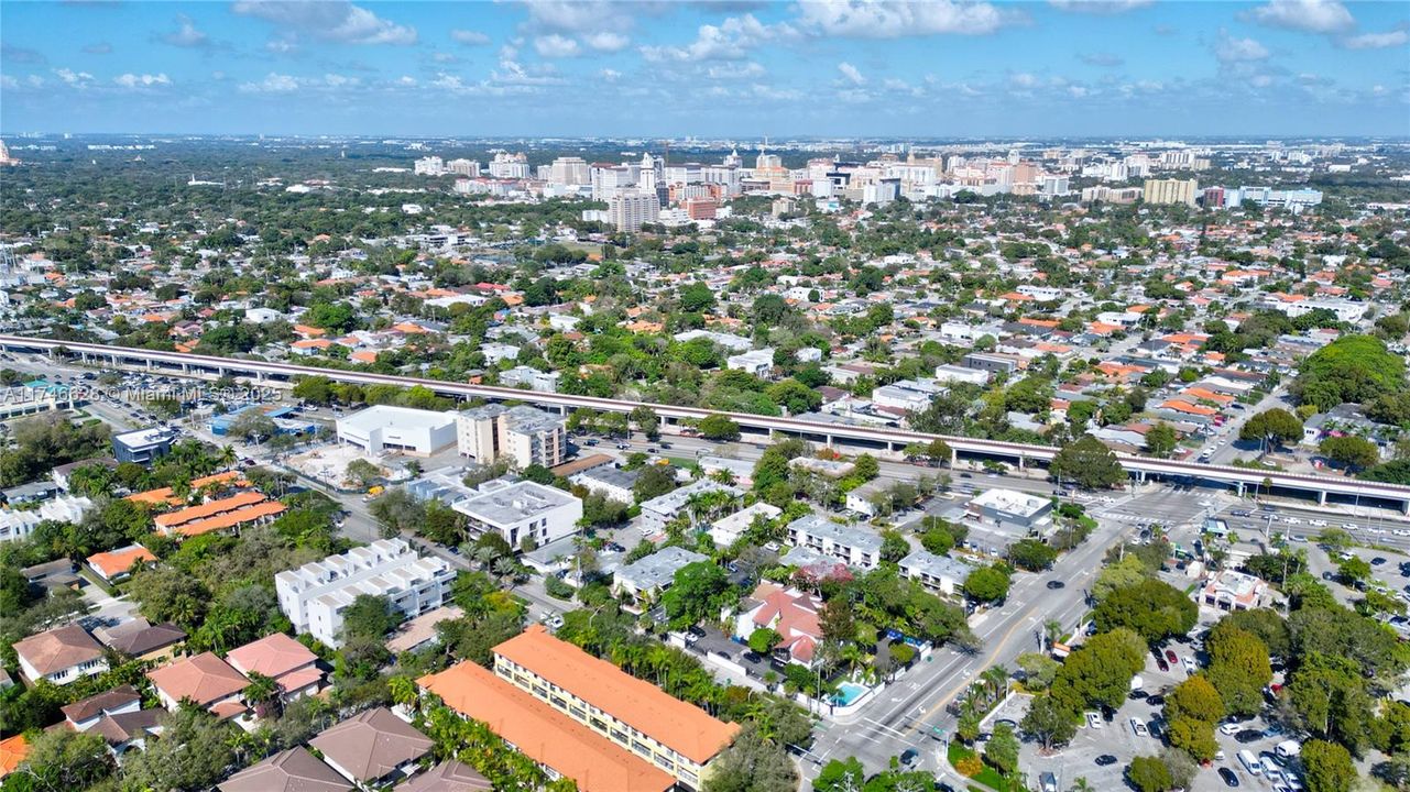 Recientemente alquilado: $4,300 (2 camas, 2 baños, 944 Pies cuadrados)