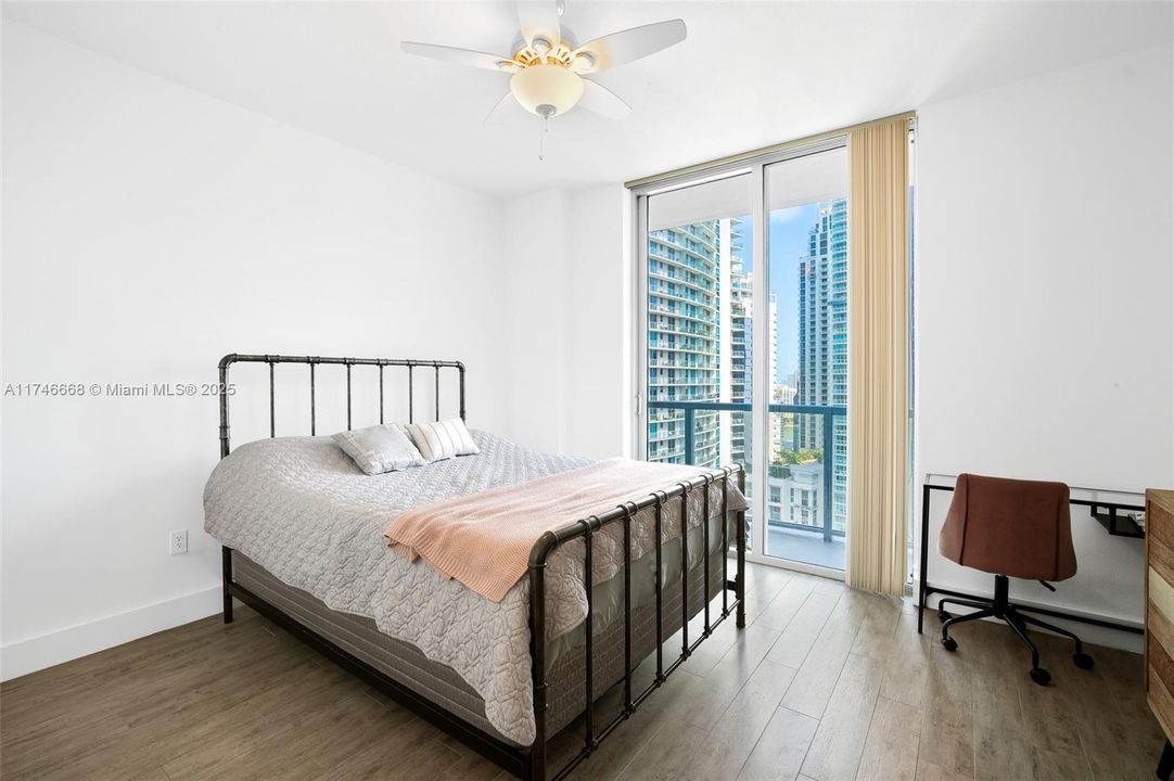 Recently Sold: $690,000 (2 beds, 2 baths, 1104 Square Feet)