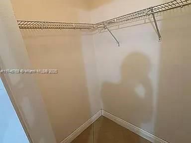 出租: $1,800 (1 贝兹, 1 浴室, 778 平方英尺)