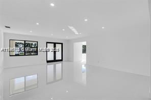 最近售出: $795,000 (4 贝兹, 2 浴室, 2669 平方英尺)