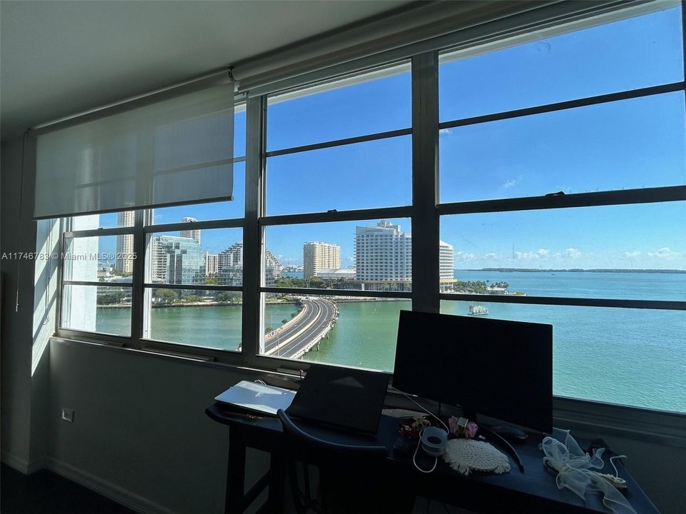 Recently Sold: $325,000 (0 beds, 1 baths, 580 Square Feet)