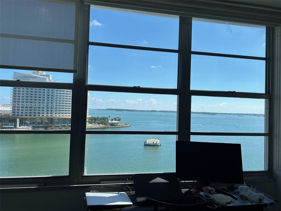 Recently Sold: $325,000 (0 beds, 1 baths, 580 Square Feet)