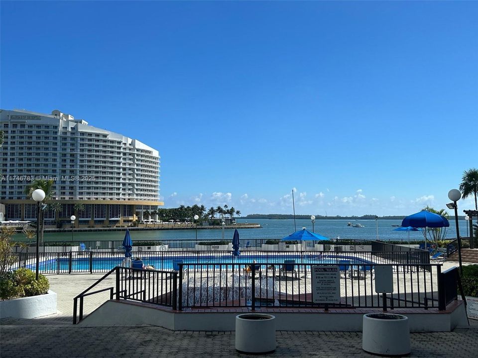 Recently Sold: $325,000 (0 beds, 1 baths, 580 Square Feet)