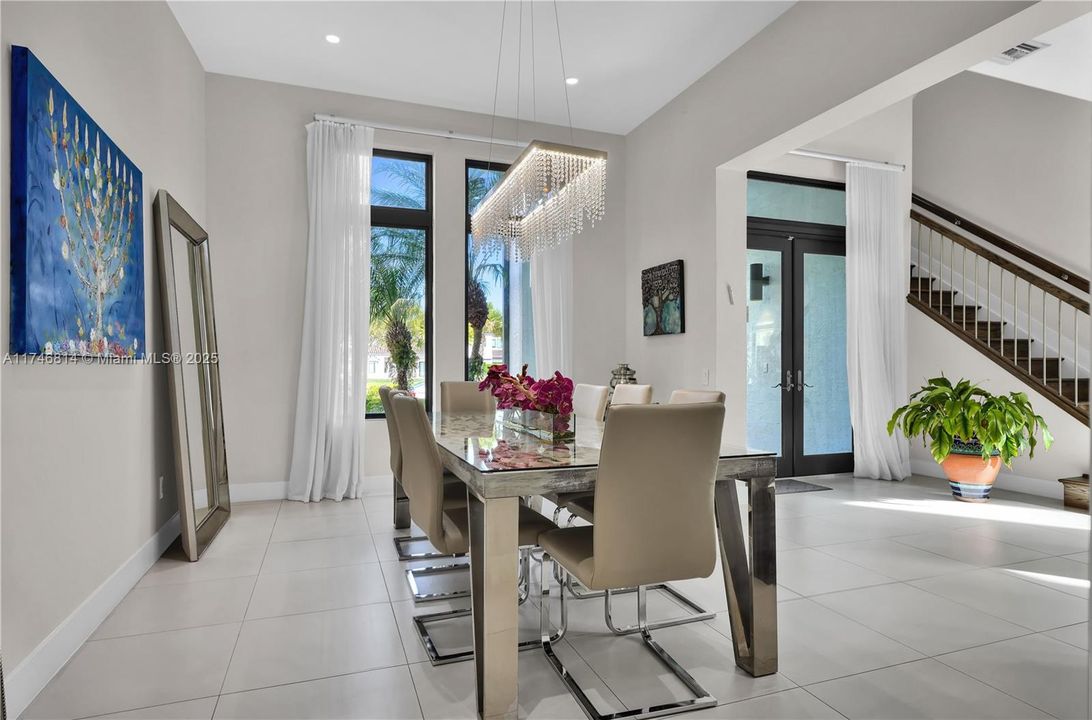 For Sale: $2,099,999 (5 beds, 4 baths, 4051 Square Feet)