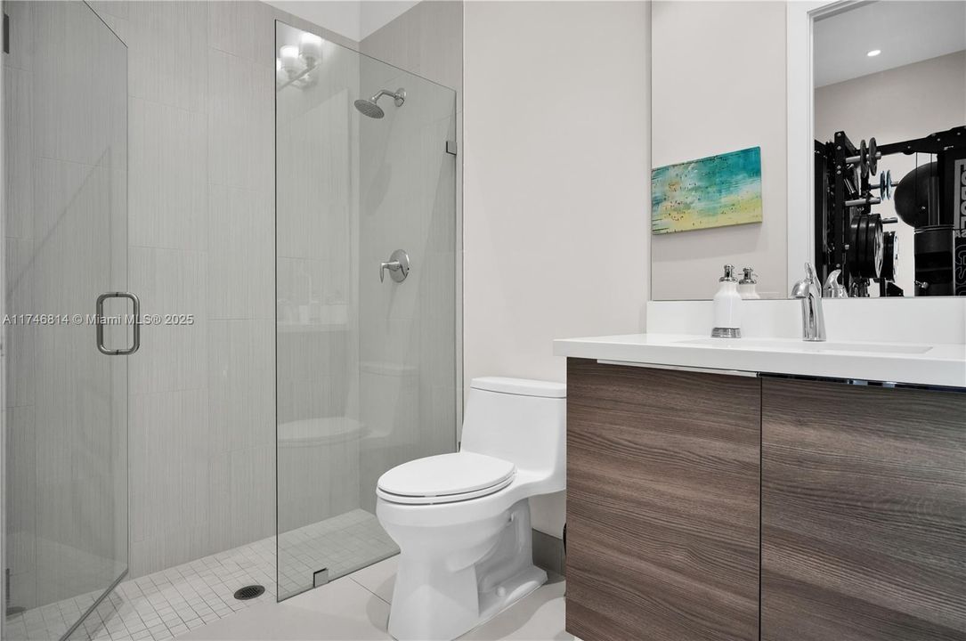 For Sale: $2,099,999 (5 beds, 4 baths, 4051 Square Feet)