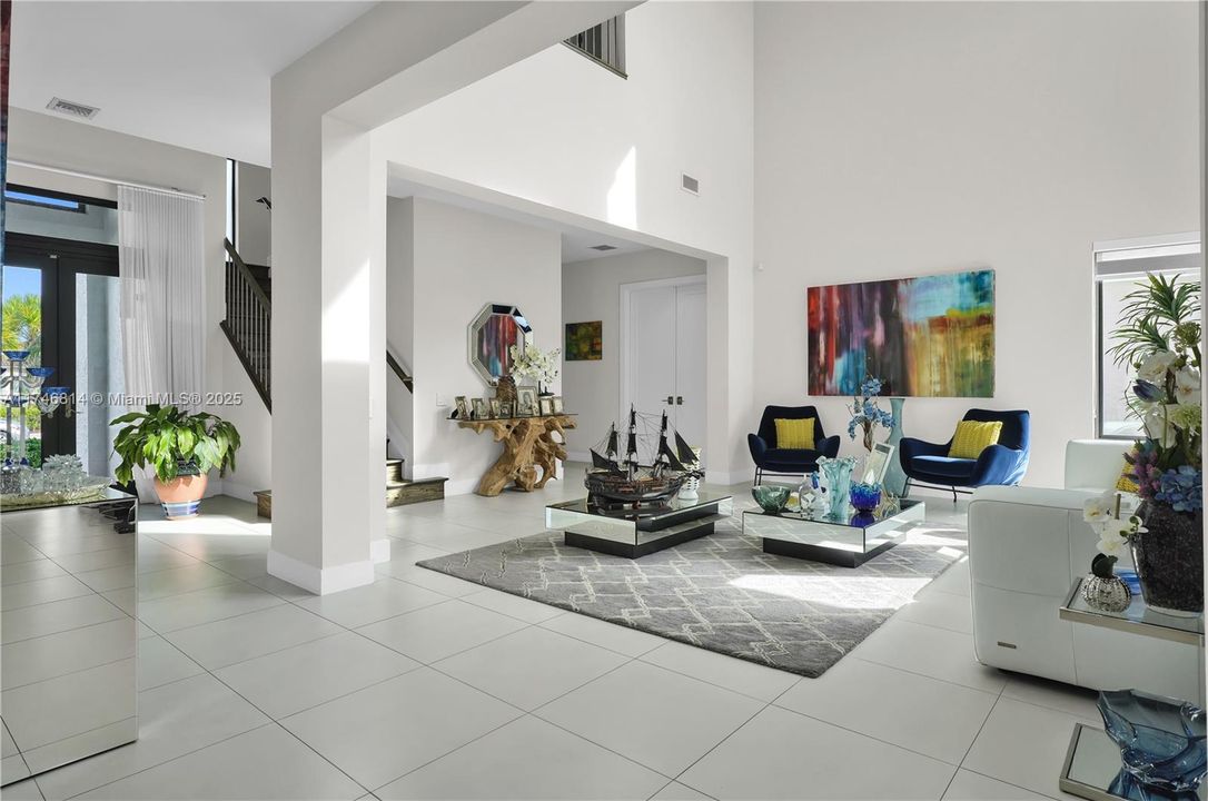 For Sale: $2,099,999 (5 beds, 4 baths, 4051 Square Feet)